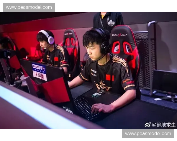 郭征坤在英雄联盟职业赛场崭露头角 成为新晋电竞明星的背后故事
